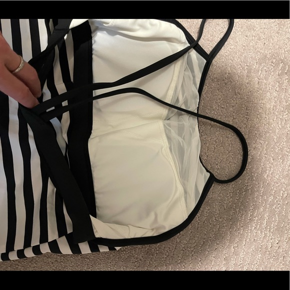 Reebok halter tank - Picture 7 of 9